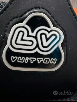 Louis Vuitton Scarpe da Ginnastica Nere e Bianche