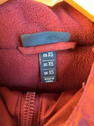 Chaqueta Canguro Ellesse Burdeos Talla XS