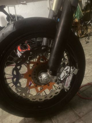 Aprilia SXV sin motor