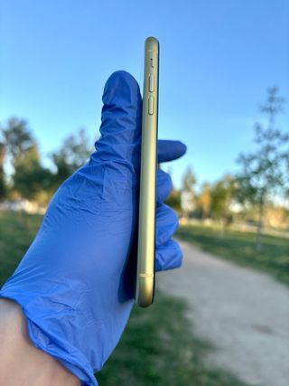 iPhone 11 64GB Giallo