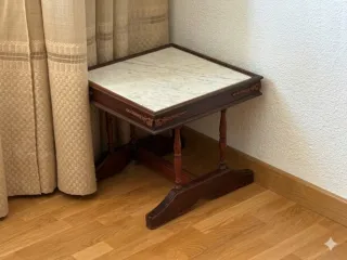 Mesita auxiliar mármol y madera