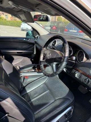 Mercedes-Benz  GL 2009