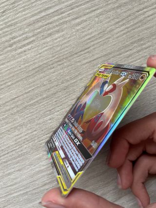 Carta Pokémon Latias & Latios GX TAG TEAM
