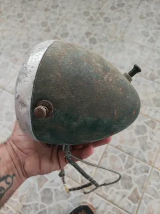 Faro antiguo redondo