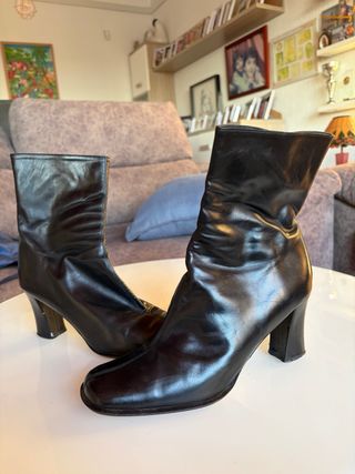 Botines negros tacón talla 39