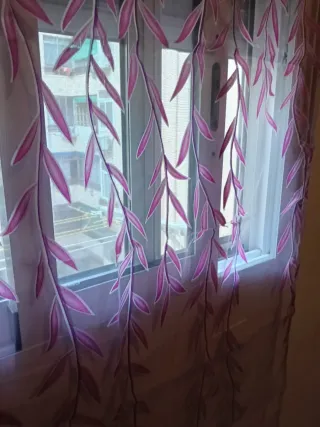 Cortina de habitación morada transparente