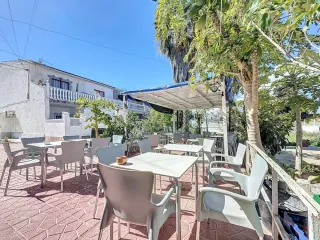 Bar con vivienda