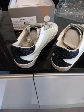 Zapatillas Golden Goose Blancas y Doradas