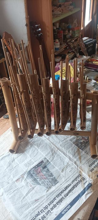 Angklung Instrumento Musical Indonesia