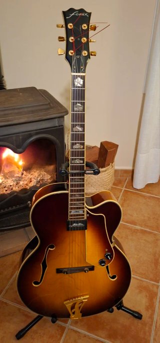 Guitarra Fenix jazz