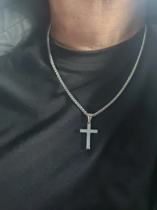 Cadena de acero para hombre con cruz