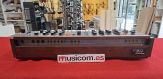 Sintetizador Moog Minimoog Model D Reissue 2022