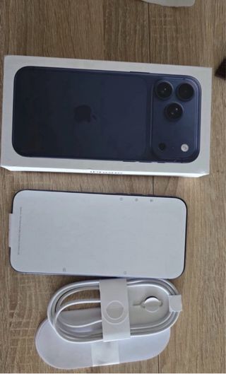 iPhone 17 Pro Max Azul Marino