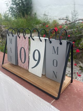 Calendario Maison du Monde Madera y Metal