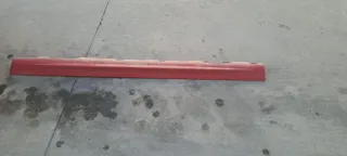 Talonera Izquierda BMW E46 Coupe Roja