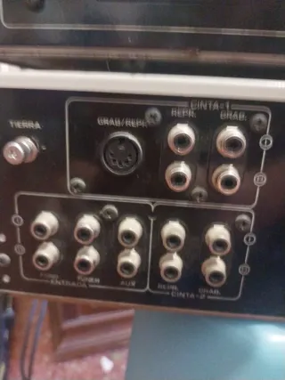 Amplificador Vangyard AE-4800 y Sintonizador TE-50