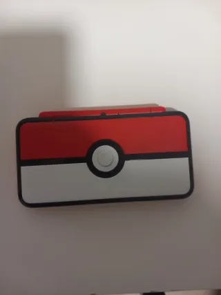 Nintendo 2DS XL + Pokémon Ultrasol