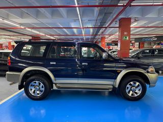 Mitsubishi Montero 2004