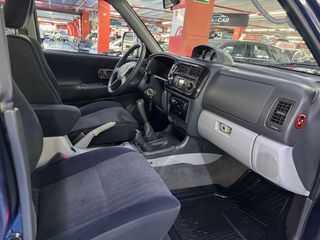 Mitsubishi Montero 2004