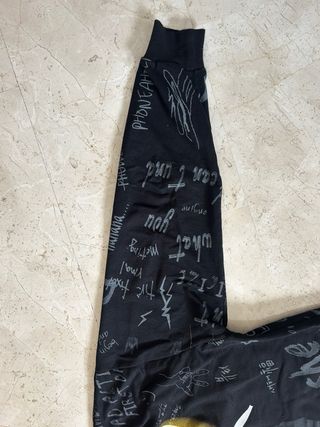 Sudadera Tupac Negra Talla S