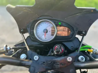 Kawasaki Z750 (2010) 39.500km A2