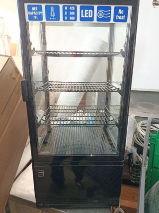 Vitrina LED 78L - Casi Nueva