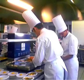 Se buscamos Cocinero con EXPERIENCIA