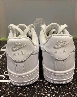 Nike Air Force 1 Low '07 Blancas T. 37.5
