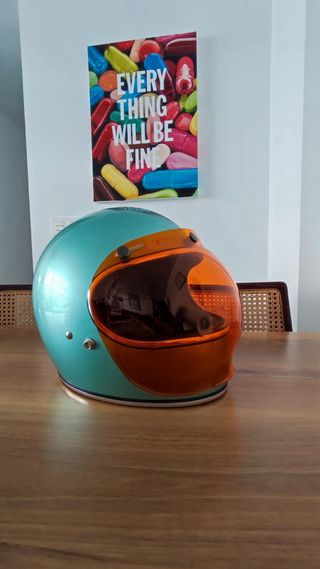 Casco integral marca Biltwell