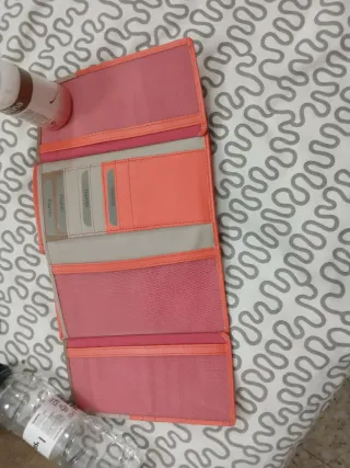Monedero billetero color Coral