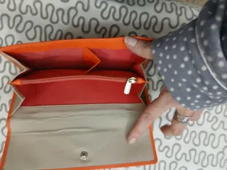 Monedero billetero color Coral