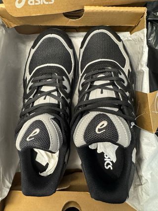 Asics Negras Talla 42