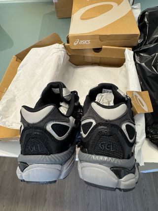 Asics Negras Talla 42