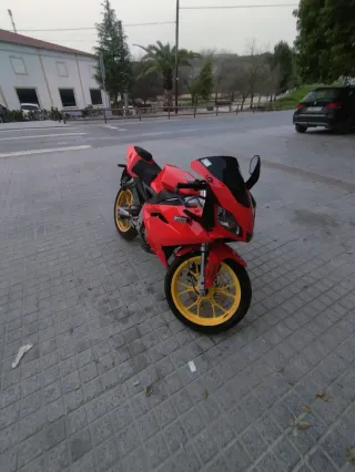 Aprilia RS 50 Roja Negra