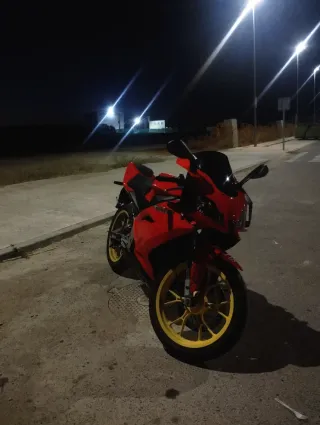 Aprilia RS 50 Roja Negra