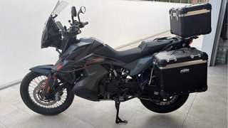 KTM 890 Adventure