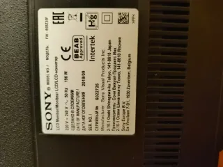 Televisión Sony FW-65BZ35F Estropeada
