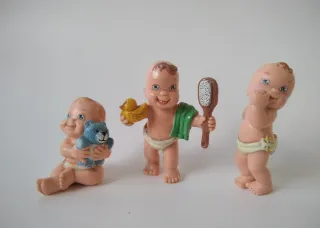 Lote 6 figuras bebé PVC