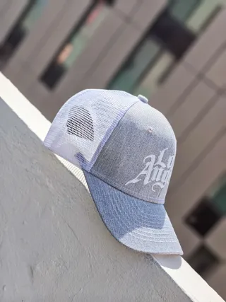 Gorra Arcanx Gris y Blanca