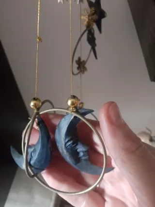 Scacciapensieri Luna, Sole e Stelle in legno blu