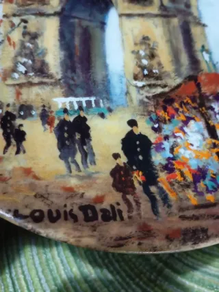 Plato de porcelana Colección Louis Dali