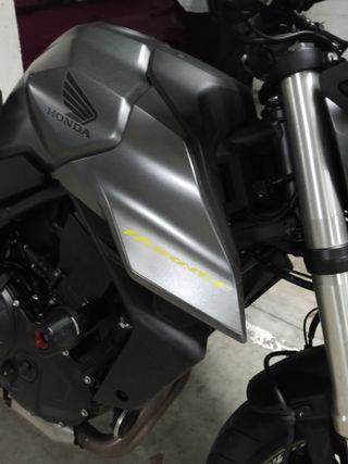 Honda Hornet 750cc 2023 Naked Negra/Gris