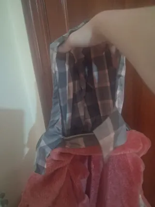 Chaleco reversible gris y rosa
