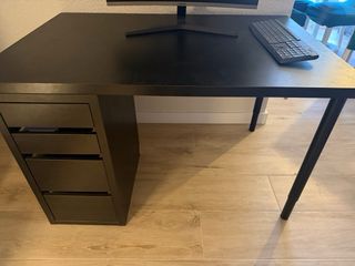 Escritorio Ikea 120x80 con cajonera