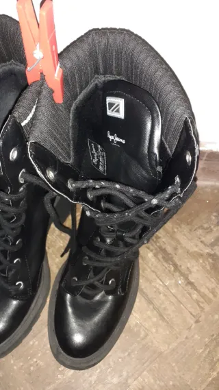 Botas plataforma  Pepe Jeans n38  Negras.poco uso
