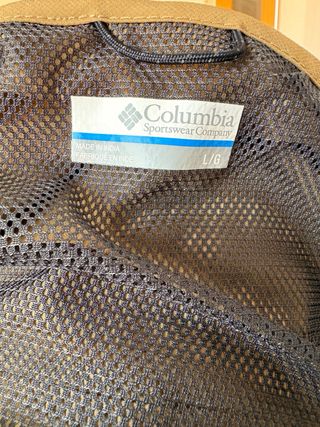 Chaleco Columbia técnico utilitario marrón