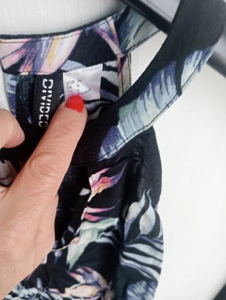 Top corto H&M fantasia floreale