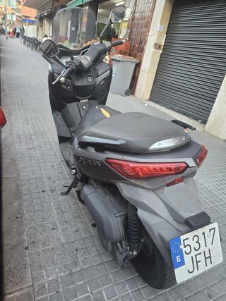 Yamaha XMAX 250