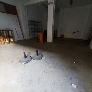 Se alquila local balafia