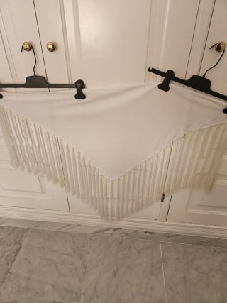 2 Mantoncillos gitana amarillo y blanco 15 cada un